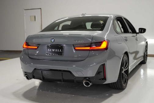 2023 BMW 330 i
