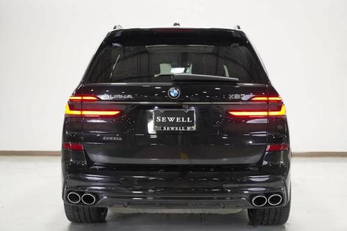2025 BMW ALPINA XB7 Base