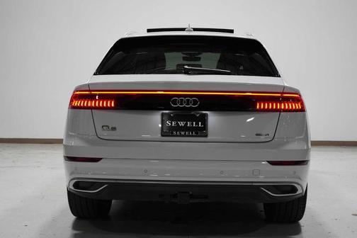 2019 Audi Q8 Prestige
