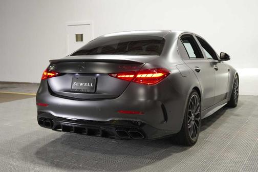 2025 Mercedes-Benz AMG C 63 S E Performance