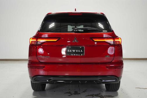 2023 Mitsubishi Outlander SE Black Edition