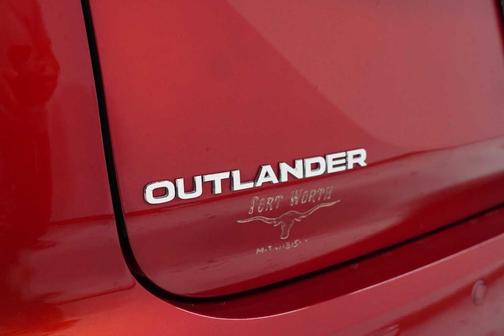 2023 Mitsubishi Outlander SE Black Edition