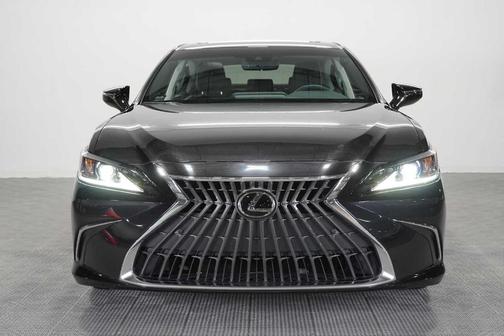 2025 Lexus ES 350 
