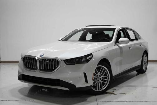 2025 BMW 530 i
