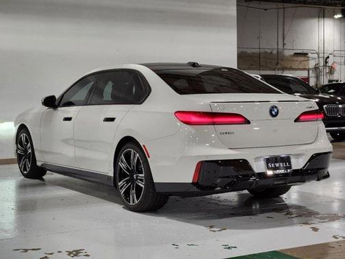 2024 BMW i7 xDrive60