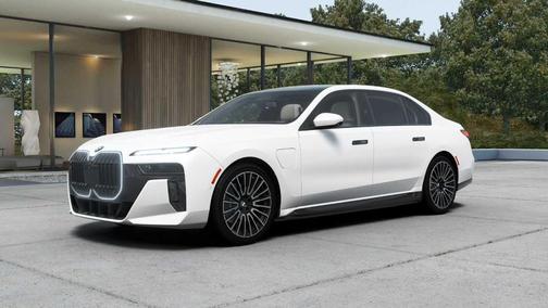 2026 BMW 750e xDrive