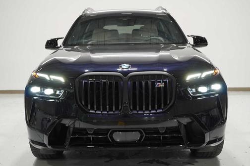 2025 BMW X7 M60i