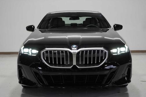 2025 BMW 530 i