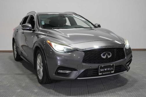 2018 INFINITI QX30 ESSENTIAL