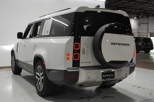 2024 Land Rover Defender P300 S