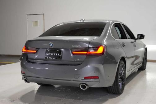 2025 BMW 330 i