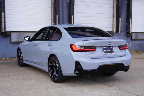 2025 BMW 330 i xDrive