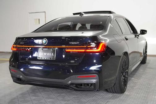 2022 BMW 750 i xDrive