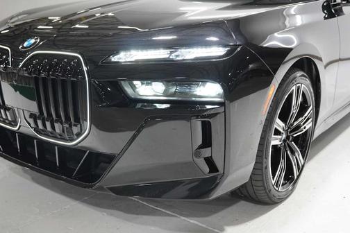 2024 BMW 760 760i xDrive