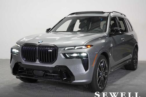 Gray Metallic 2026 BMW X7 M60i