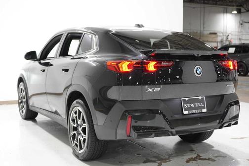 2025 BMW X2 xDrive28i