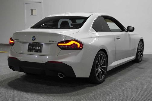 Mineral White Metallic 2023 BMW 230 i