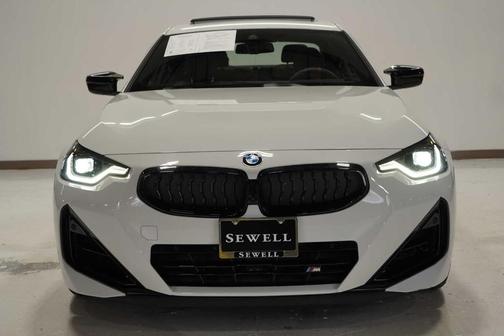 2026 BMW M240 i xDrive