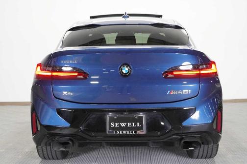2024 BMW X4 M40i