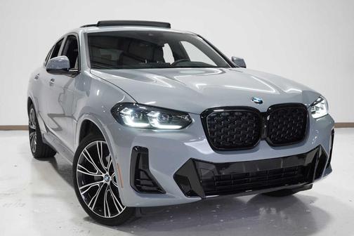 2025 BMW X4 xDrive30i