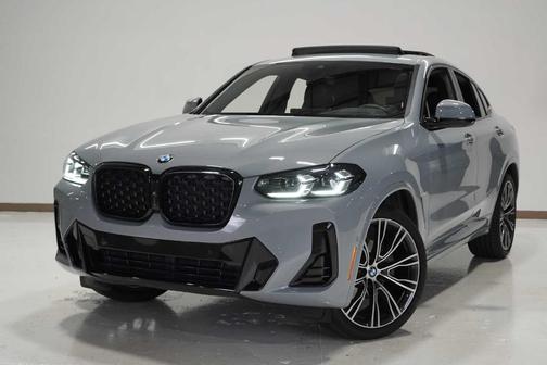 2025 BMW X4 xDrive30i
