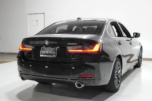 2025 BMW 330 i