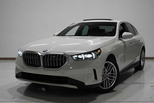 2024 BMW 530 i