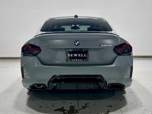 2025 BMW M240 i xDrive