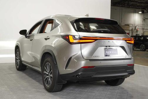 Atomic Silver 2024 Lexus NX 350 Premium