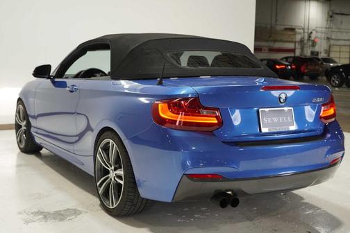 2015 BMW 228 i