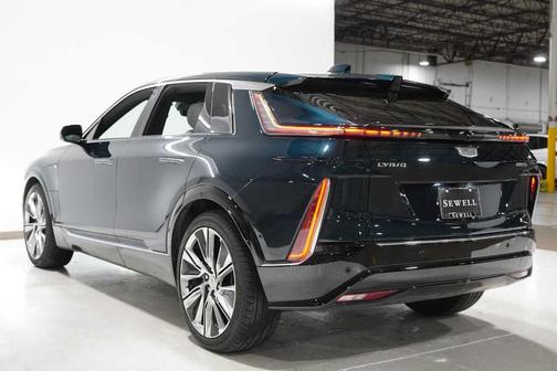 2024 Cadillac LYRIQ Luxury
