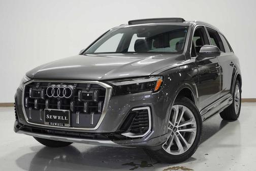 2025 Audi Q7 45 Premium