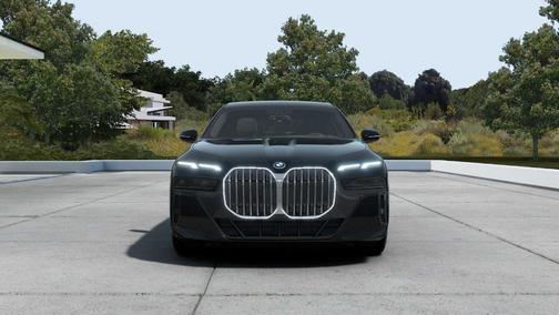 2025 BMW 750e xDrive