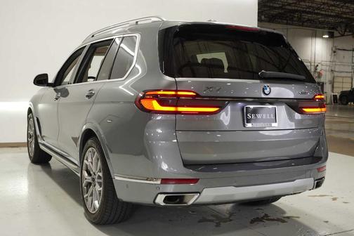 2023 BMW X7 xDrive40i