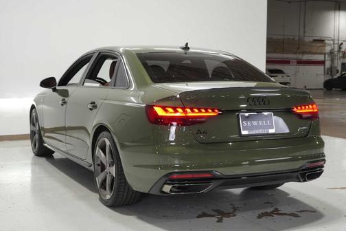 2024 Audi A4 45 S line quattro Premium