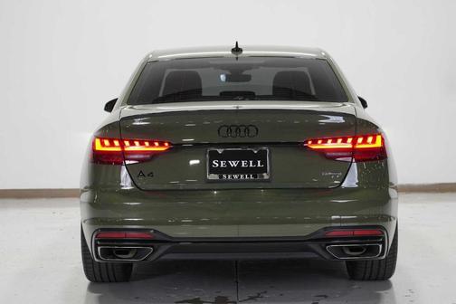 2024 Audi A4 45 S line quattro Premium