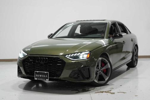 2024 Audi A4 45 S line quattro Premium