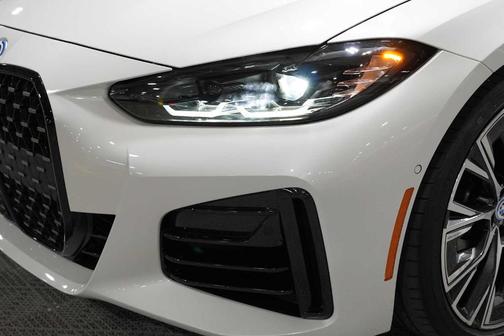 Mineral White Metallic 2023 BMW M440 Gran Coupe i xDrive