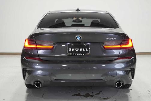 2021 BMW 330 i