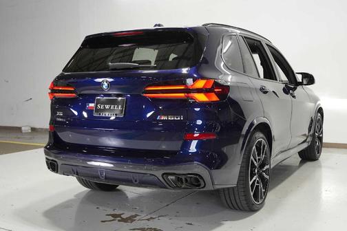 2025 BMW X5 M60i