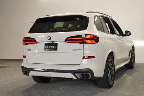 Alpine White 2026 BMW X5 sDrive40i