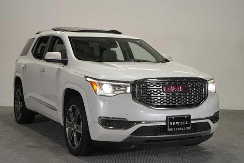 White Frost Tri-Coat 2019 GMC Acadia Denali