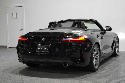 Black Sapphire Metallic 2026 BMW Z4 sDrive30i