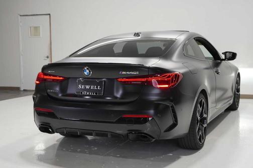 2025 BMW M440 i xDrive