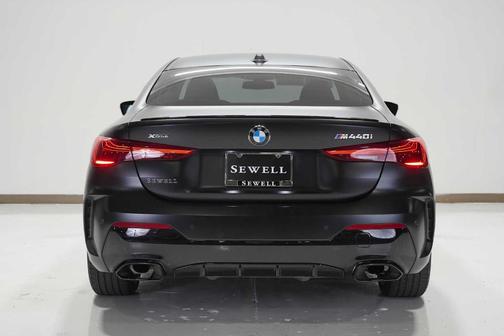 2025 BMW M440 i xDrive