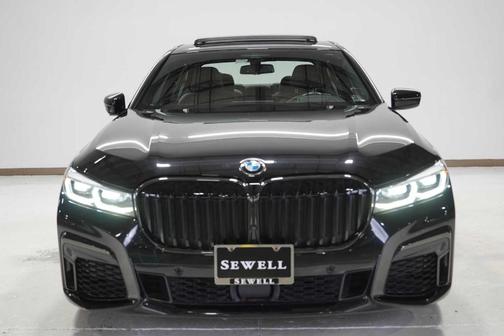 2022 BMW 750 i xDrive