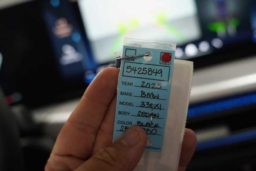 2025 BMW 330 i xDrive