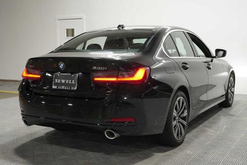 2025 BMW 330 i xDrive