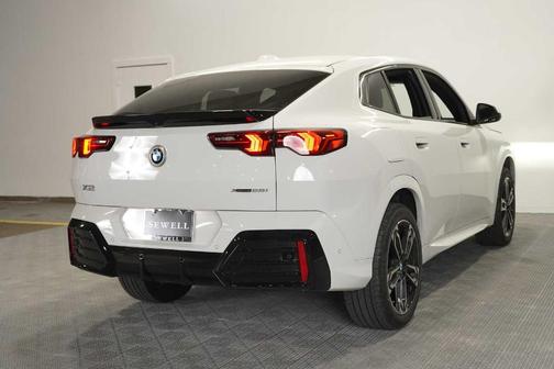 2025 BMW X2 xDrive28i