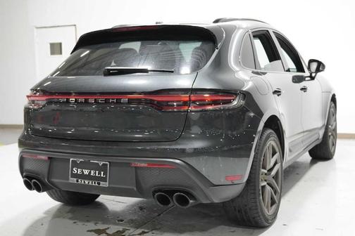2022 Porsche Macan S